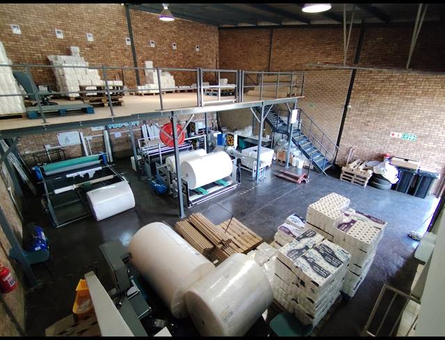 240M² WAREHOUSE TO LET IN DRIEHOEK